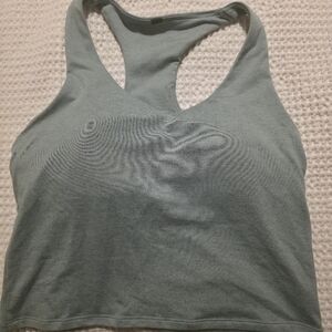 Vuori Halo Performance Crop Tank 2.0 In Sea Spray Heather- Size M (Tag Cutoff)